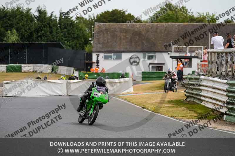 Vintage motorcycle club;eventdigitalimages;mallory park;mallory park trackday photographs;no limits trackdays;peter wileman photography;trackday digital images;trackday photos;vmcc festival 1000 bikes photographs